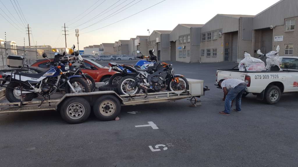 Loading motorbikes Trip 190 